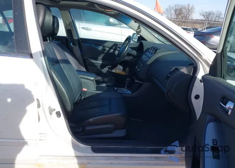 2010 Nissan Altima 2.5 S из США, поврежденный, VIN 1N4AL2AP4AC189339